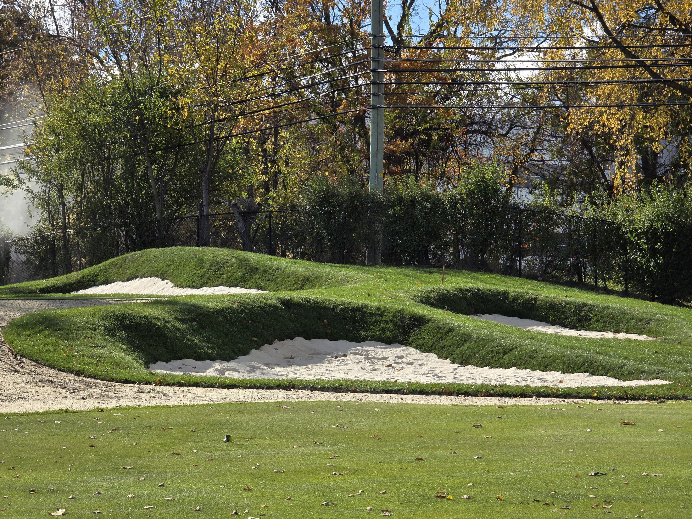 Finished sculpted bunkers at Stonycroft Hills
