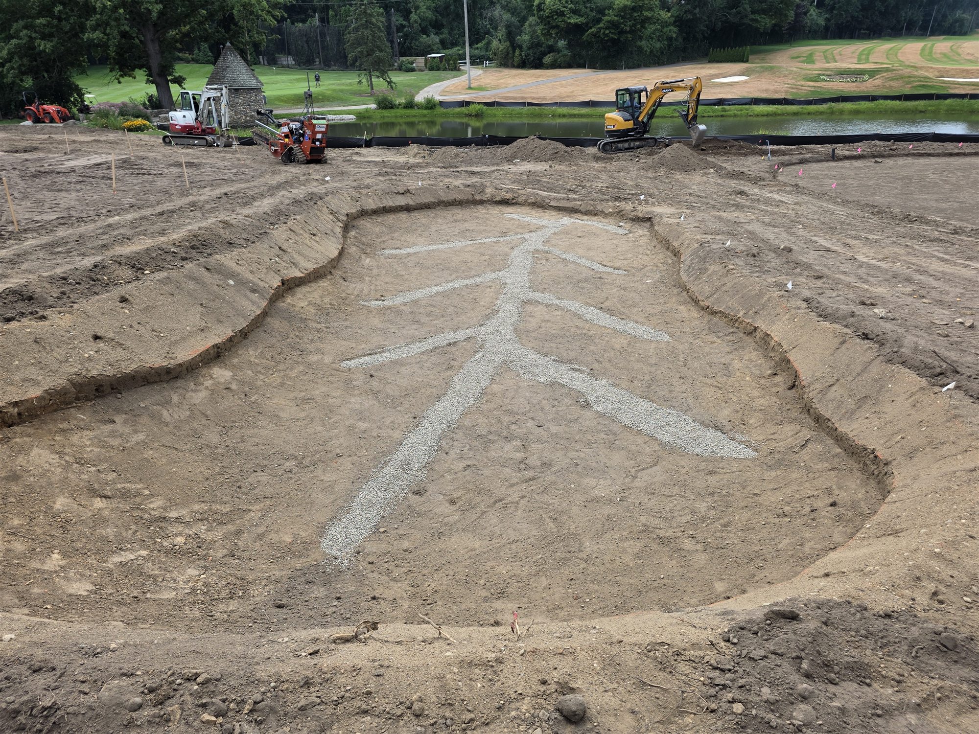 Excavated golf feature with installed drainage aggregate at Stonycroft Hills